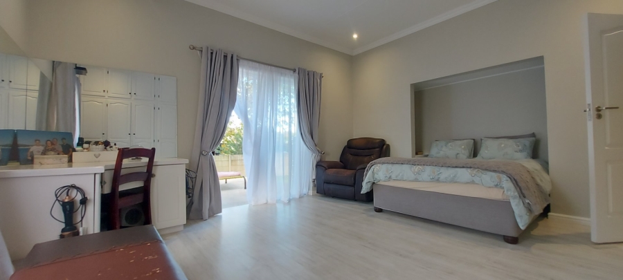 3 Bedroom Property for Sale in Albertinia Western Cape